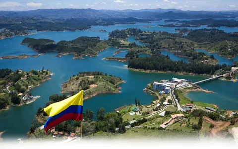 ¿Cuánto dinero se puede vivir en Colombia? Cuanto-dinero-puede-vivir-Colombia